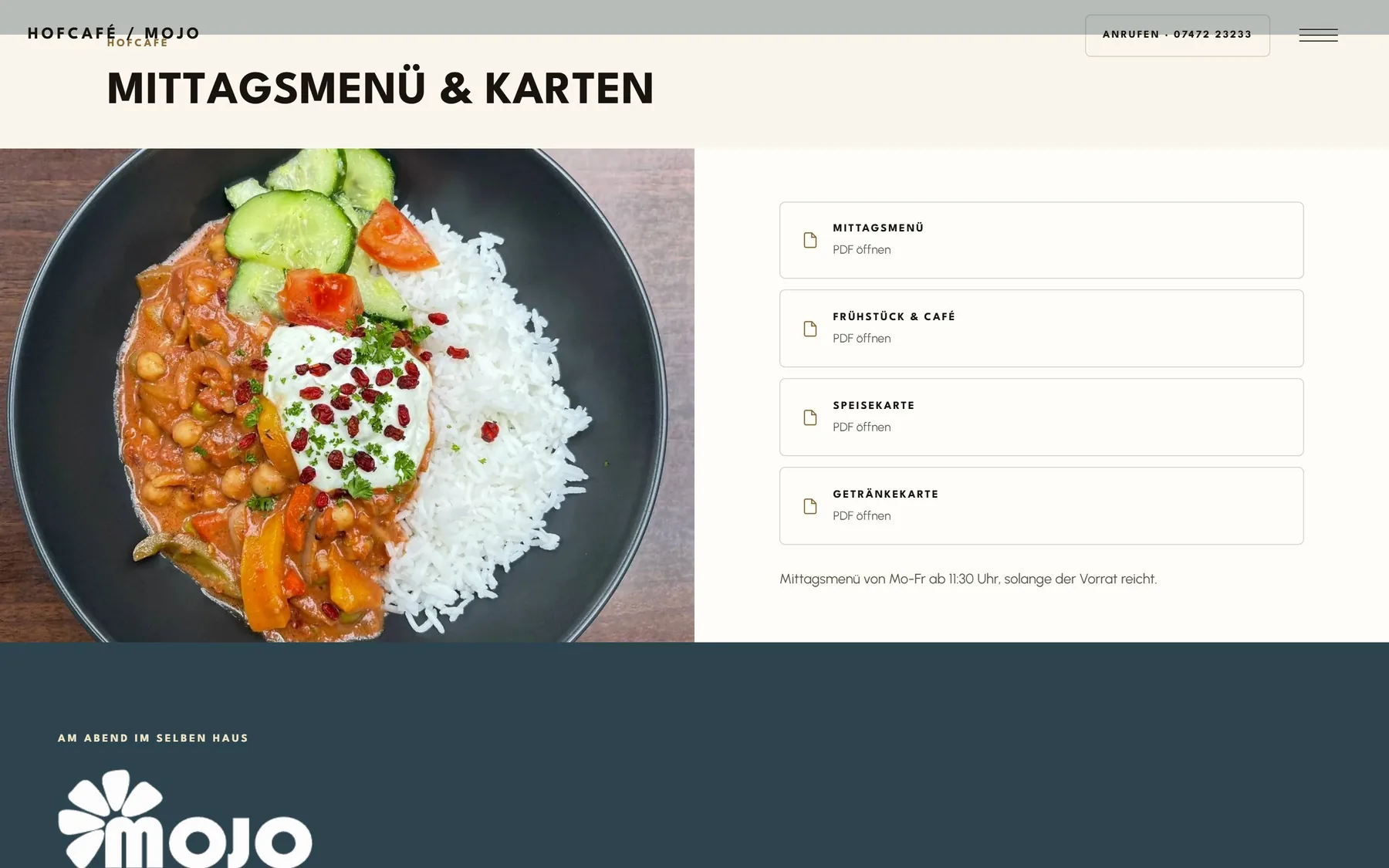 Abschnitt Mittagsmenü und Karten: ein Teller Curry mit Reis, daneben die Speisekarten zum Öffnen als PDF